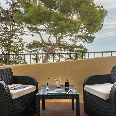 Club Port La Galère 4*