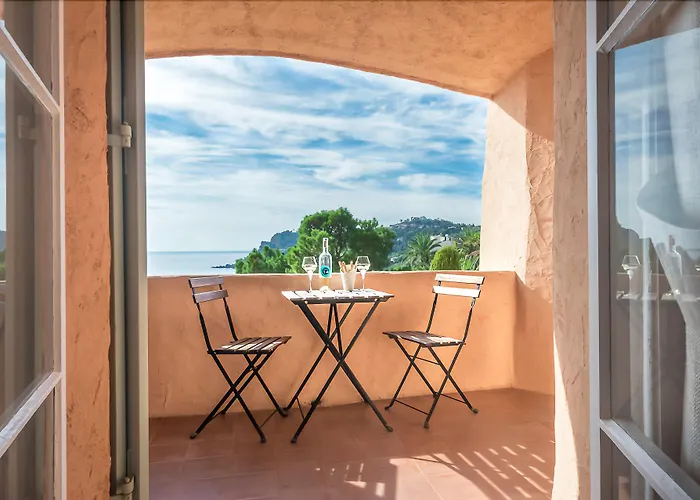 Hotel Club Port La Galere 4*